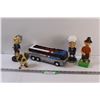 Image 1 : (3) Bobble Heads, Greyhound Bus Toy, Cow Bobble
