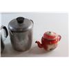 Image 2 : (3) Assorted Tea Pots