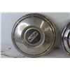 Image 3 : (2) Center Caps - Chev - Ford (10")