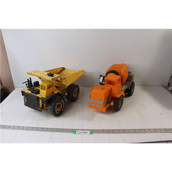 Toy Relialle Concrete Pourer, Good Year Toy Dump Truck