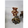Image 2 : (3) Bear Salt or Pepper Shakers, (2) Salt or Pepper Shakers, (3) Ceramic Bear Figurines