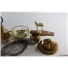 Image 2 : Ash Tray, Bell and Assorted Brass Metal Decorations