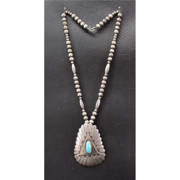 NAVAJO NECKLACE AND PENDANT