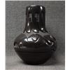 Image 4 : SANTA CLARA POTTERY VASE (PHYLLIS TAFOYA)