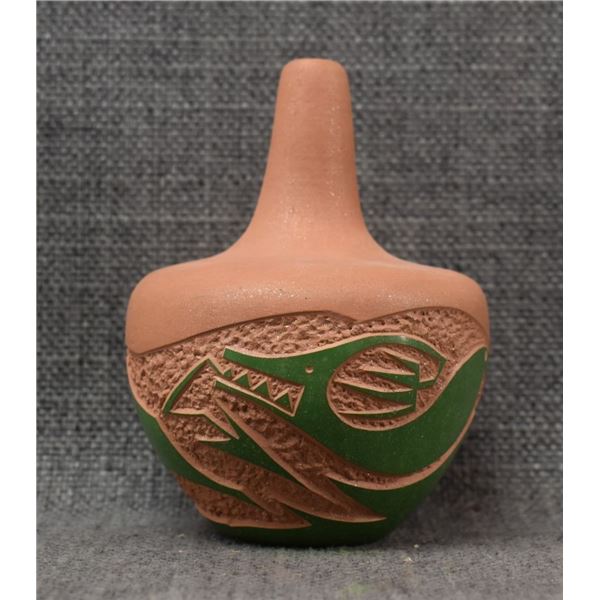 SAN ILDEFONSO POTTERY VASE (SIGNED)