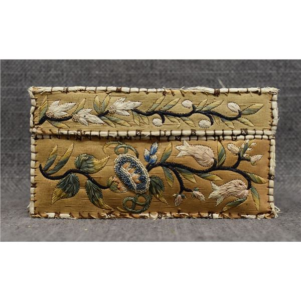 IRIQOUSE BIRCH BARK BOX