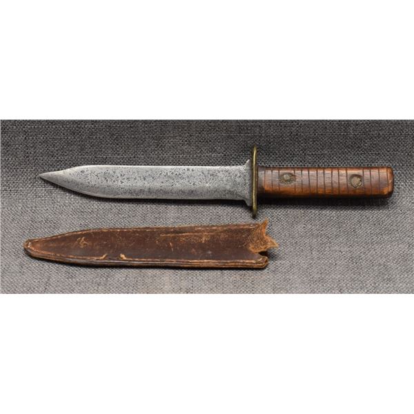 KNIFE AND SHEATH