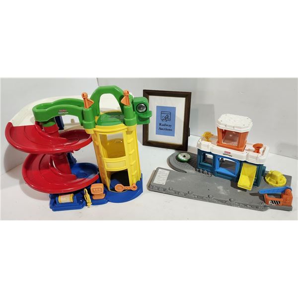 Toy Garage and Gas Station