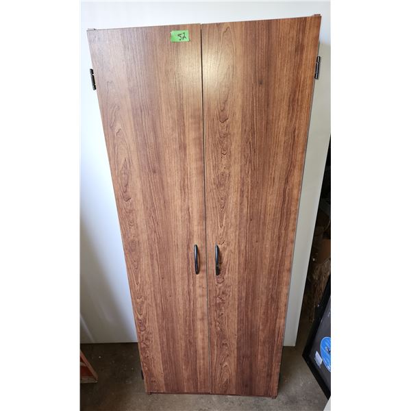 Waredrobe with Doors