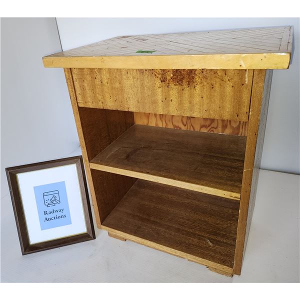 Little Bookcase with Drawer