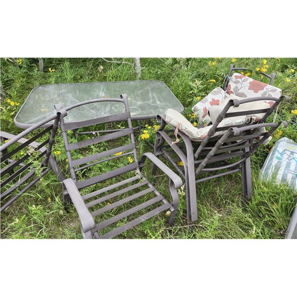 Outdoor Table and Chairs