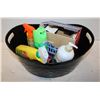 Image 1 : BIN OF CLEANING SUPPLIES