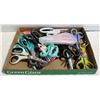 Image 1 : LOT OF 25 BACK TO SCHOOL CRAFT COLORFUL SCISSORS