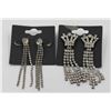 Image 1 : PAIR VINTAGE COSTUME JEWELLERY EARRINGS