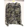 Image 1 : MENS XL ROCK AND REPUBLIC CAMO FULL SLEEVE SHIRT