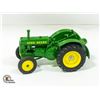 Image 1 : ERTL JOHN DEERE 1/16 SCALE DIECAST TRACTOR
