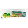 Image 1 : ERTL JOHN DEERE MODEL D TRACTOR MODEL IN AN