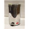 Image 1 : SMALL GARBAGE CAN