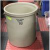 Image 1 : 10 GALLON CROCK