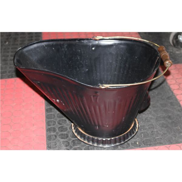 VINTAGE SCUTTLE COAL BUCKET