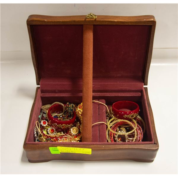 BOX OF ESTATE JEWELRY + MISC