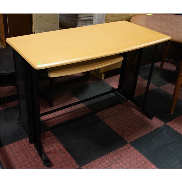 DESK 47" X 21" X 31"