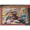 Image 1 : FLAT OF SCREWDRIVERS AND BITS AND MISC TOOLS