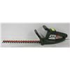 Image 1 : 16 INCH BLACK & DECKER HEDGE TRIMMER
