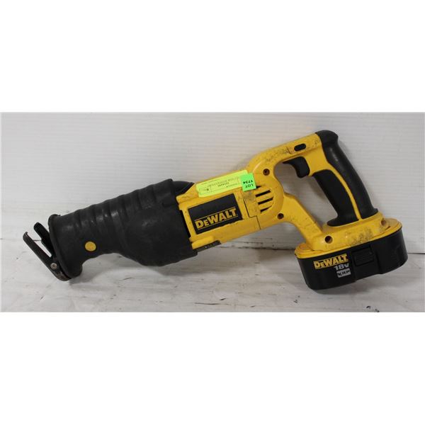 DEWALT SAW WITH BATTERY
