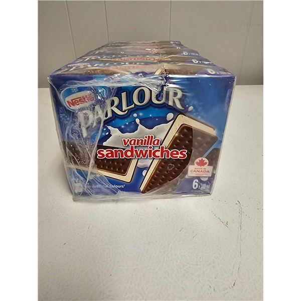 ***FROZEN*** Nestle Parlour Vanilla Ice Cream Sandwiches 6x (6x100g)