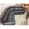 Image 4 : Gilman Creek 5-piece Top Grain Leather Power Reclining Sectional