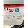 Image 2 : Enviro Solutions Cleaner 24 Concentrate - Detergent - Disinfectant - Sanitizer - Fungicide 4.73L