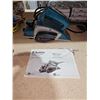 Image 2 : Makita Model 1900B 82mm Power Planer