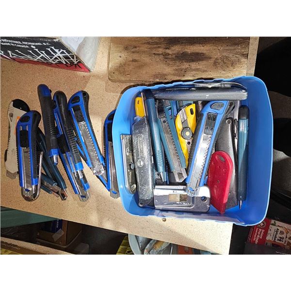 Lot of Assorted Cutting Tools  (Exacto Knives, Scrapers)