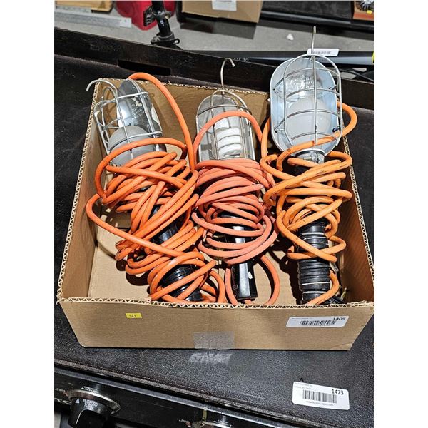Lot of 3 Hanging Work Lights