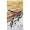 Image 2 : SUPERSYCLE MOMENTUM 5-SPEED KIDS BIKE