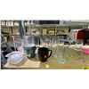 Image 2 : SHELF OF ASSORTED ITEMS INCLUDING; GLASSWARE, SAUCERS, MUGS & MORE