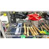 Image 2 : SHELF OF ASSORTED ITEMS INCLUDING; BBQ TOOLS, HYDRO FLASK, KITCHEN SCALE & MORE