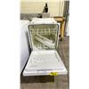 Image 3 : WHITE WESTINGHOUSE DISH WASHER