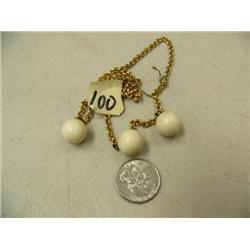 Ivory necklace with 3 ivory balls circa 1960 (2)