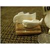 Image 2 : Pair of ivory fish and carved walrus  (2)