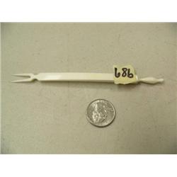 CHOICE on 2 ivory hordevours, forks collected in 1960's: seal head (2)