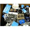 Image 11 : CHOICE on 2 huge lots of over 100 pieces of jewelry: earrings, bracelets and hair clips (700)