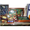 Image 2 : CHOICE on 3 shelves of nautical and sports decorations (8888)