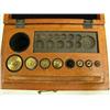 Image 2 : Set of weight in wood case (3)