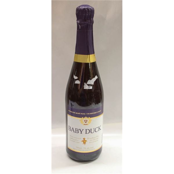 BABY DUCK ROSE SPARKLING WINE 750ML 7% ALC