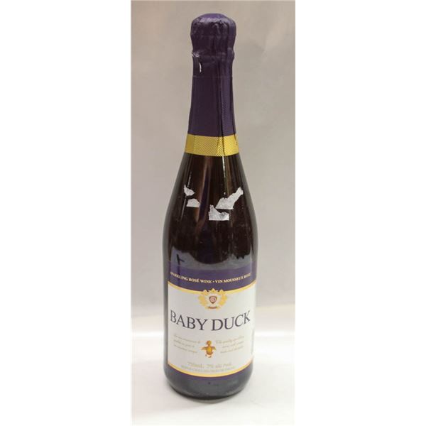 BABY DUCK ROSE SPARKLING WINE 750ML 7% ALC