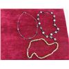 Image 8 : Fashion Jewelry : 13 Necklaces, 9 Bracelets 