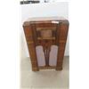 Image 1 : Vintage RCA Cabinet Radio 41'' x 25'' x 12'' 