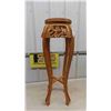 Image 1 : Beautiful Carved Wooden Stand 36'' Tall x 10 1/2'' Across Top 